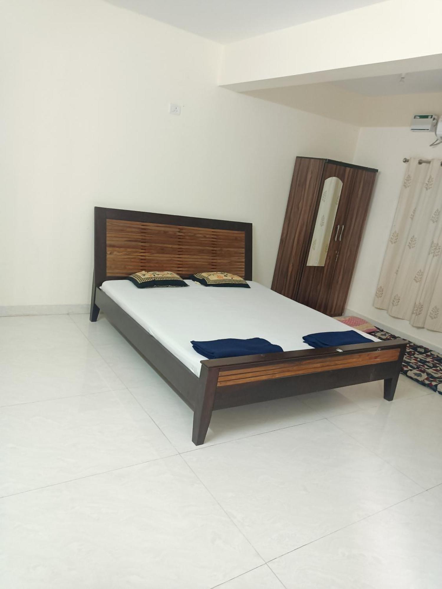 Sai Leela Guest House Даболим Экстерьер фото